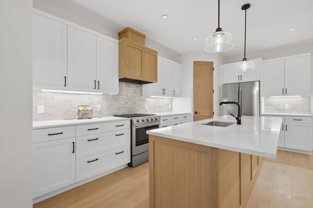 Kitchen with island